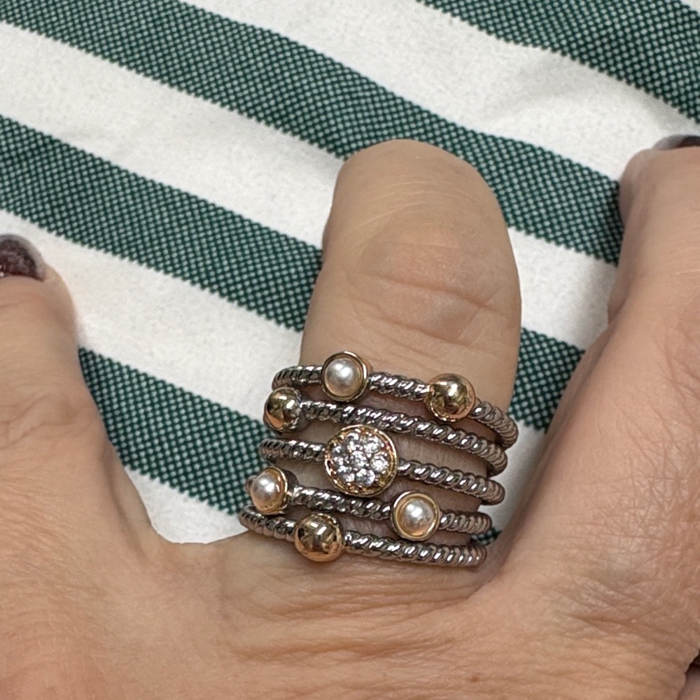 Elegant Silver and Gold Stacked Ring Set